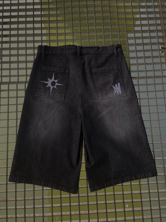 Short DeaD MooN